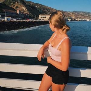 Meet your Posher, Odélia